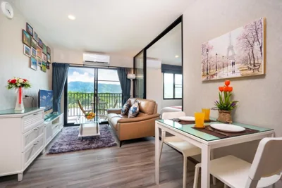 Apartamento de un dormitorio con balcón y vistas a la montaña — The Title Residencies Naiyang Beach
