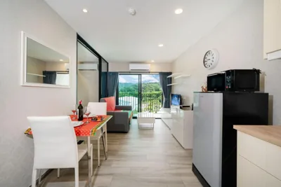 Apartamento de un dormitorio con balcón — The Title Residencies Naiyang Beach
